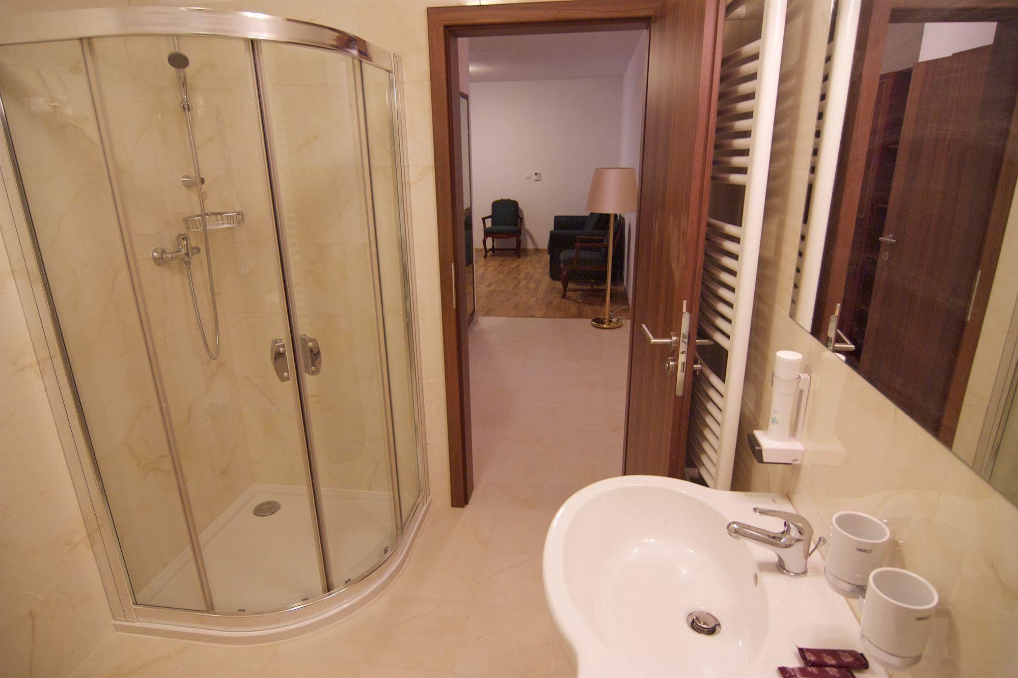 Klika Hotel 3*